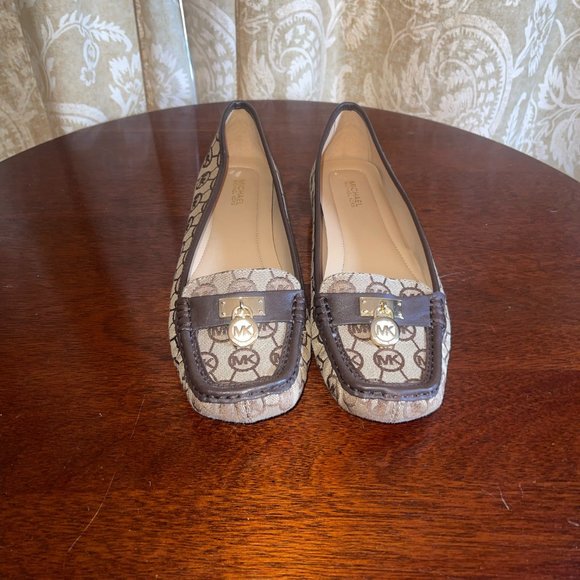 Camel and brown Michael Kors loafers, size - Picture 2 of 4